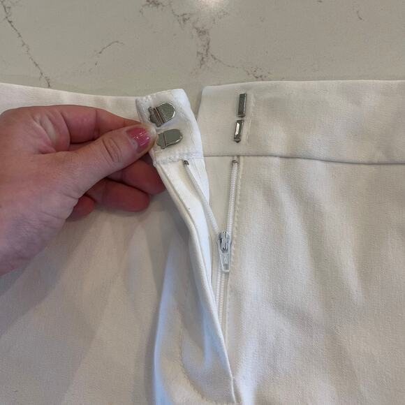 Trina Turk Corbin 2 Shorts White size 4 - Picture 6 of 10